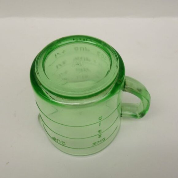 Hazel Atlas Depression Glass Green ONE CUP One Spout Measuring Cup - Picture 4 of 4
